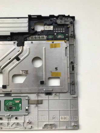 Часть корпуса поддон и стол к ноутбуку Samsung R40Plus. Есть повреждение и следы. . фото 6