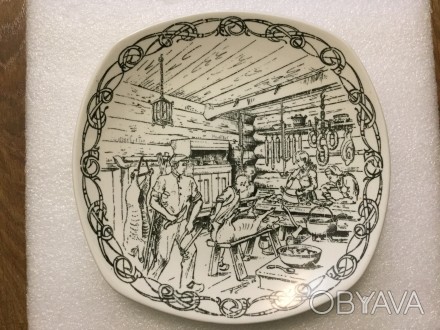Изысканная декоративная тарелка из Норвегии (середина прошлого века) украшением . . фото 1