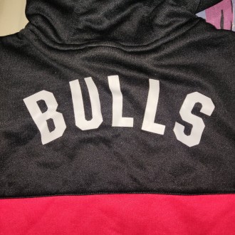 Подростковая кофта-безрукавка с капюшоном Adudas Chicago Bulls, 100%-cotton, на . . фото 5