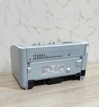 В продаже лазерный порошковый принтер Hewlett-Packard LaserJet P1102 белого цвет. . фото 6
