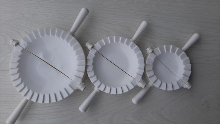 Набор форм для производства вареников MESA (Германия)

Диаметры 15,5 ; 12,5 и . . фото 3