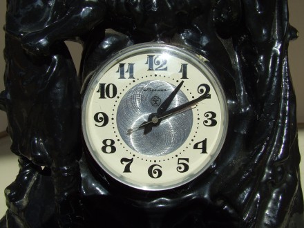 Часы каминные В,Ш, 28 х 24 х 14 см. СССР 1980 г.г. вес 3400 гр.

 
Все вопрос. . фото 10