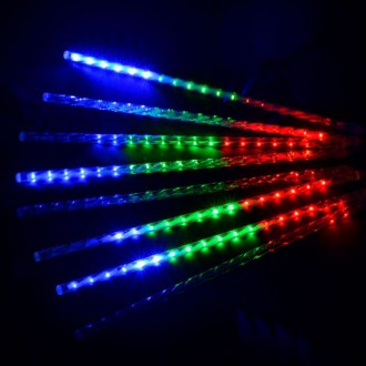 Особенности:
Гирлянда LED светодиодная «Тающие сосульки» — простая конструкция
Д. . фото 2