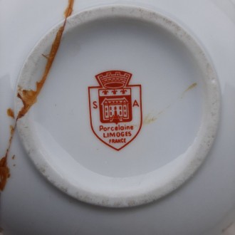 Фарфоровая шкатулка с позолотой Porcelaine Limoges France (Винтаж, Франция)

Д. . фото 8