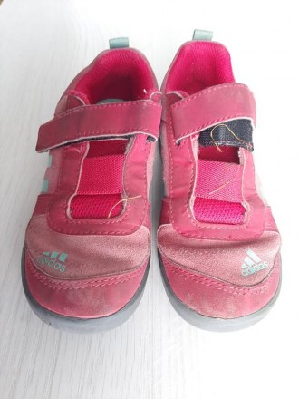 Дитячі кросівки Adidas для дівчинки 

Довжина устілки 16,9 см 

Французький . . фото 3