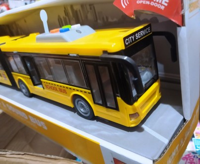 Автобус іграшковий міський 913 світло, звук, інерція
​Модель виконана в масштабі. . фото 5