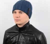 Теплая мужская шапка с подворотом, выполнена из шерсти с добавлением полиэстера . . фото 6