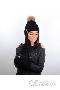 Жіночий зимовий в'язаний комплект, до складу якого входить тепла шапка і рукавич. . фото 1