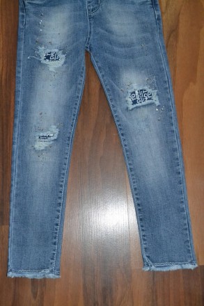 
НОВИНКА,стильні,модні,зручні джинсові комбінезони з оригінальними потертостями,. . фото 5