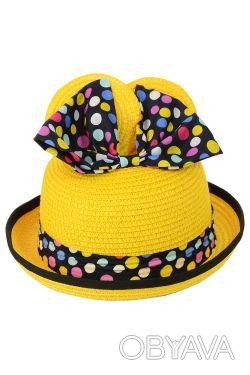 Красивая летняя соломенная шляпа для девочки, сделана котелком с подвернутыми по. . фото 1