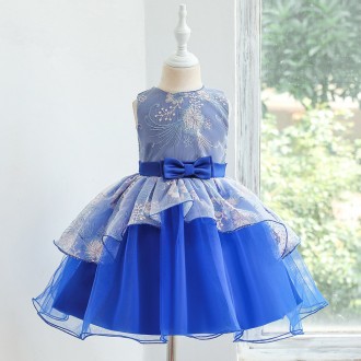 
Дуже красива ошатна сукня
два шари фатину, атласний і котоновий спідниці, єврос. . фото 3