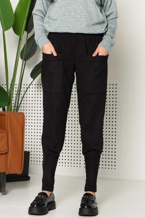Оригинальные зауженные брюки "L-392" из замши черного цвета с большими накладным. . фото 3