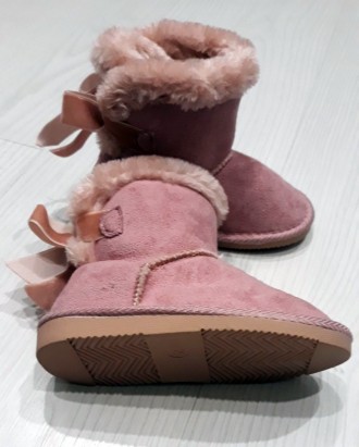 Обувь детская угги OVS Италия, осень-зима
Подошва не скользящая.
	Размер 25 -сте. . фото 4