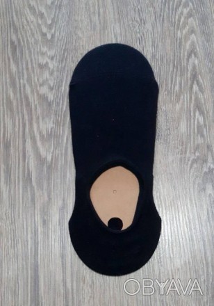 Бавовняні шкарпетки-сліди гарної якості силіконом на п'яті
Колір - чорний
Розмір. . фото 1