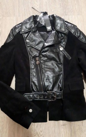 Чёрная комби куртка косуха замш + эко кожа
	р S Замеры: плечи 37 см, рукав 61 см. . фото 3