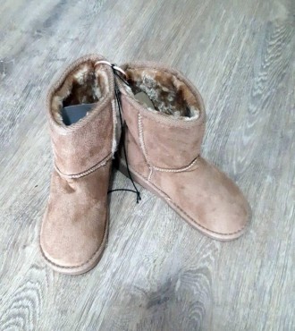 Взуття дитяче уги OVS Італія, осінь-зима
Підошва не ковзна.
	Розмір 30 -устілка . . фото 7
