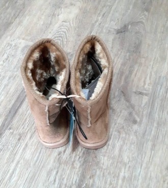 Обувь детская угги OVS Италия, осень-зима
Подошва не скользящая.
	Размер 30- сте. . фото 3