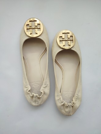 Мягусенькі шкіряні туфлі човники балетки від вишуканого люксового бренду Tory Bu. . фото 4