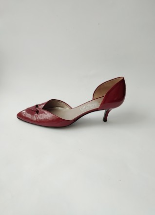 Шкіряні лакові туфлі преміум бренд Salvatore Ferragamo оригінал.
Суперстильні, . . фото 6