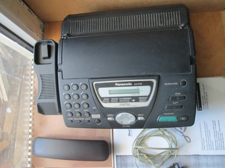 Факс Panasonic KX-FT78RU. Чорний пластик. 33.8 х 24 х 12.2 см.. Не новий

Факс. . фото 3