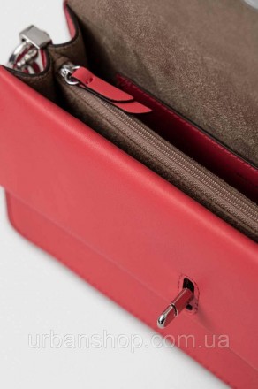 Маленька сумочка з колекції MICHAEL Michael Kors. Застібна модель виготовлена із. . фото 6
