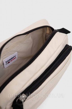 Маленька сумочка із колекції Tommy Jeans. Застібна модель виготовлена із текстил. . фото 6