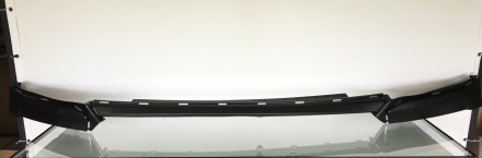 Губа нижня переднього бампера ST Ford Edge 2019 
Код запчастини: KT4Z17D957-AA
. . фото 2