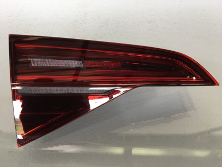Ліхтар внутрішній (кришка багажника) лівий VW Jetta 2019-2021 новий неоригінал 
. . фото 5