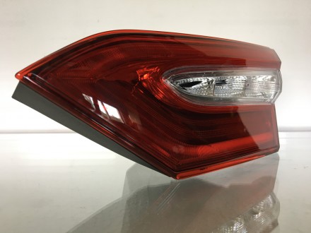 Ліхтар внутрішній правий LED Toyota Camry V70 2018-2020 USA новий 
Код запчастин. . фото 3