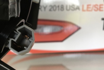 Ліхтар внутрішній правий Toyota Camry V70 2018-2020 USA SE/XSE 
Код запчастини: . . фото 10