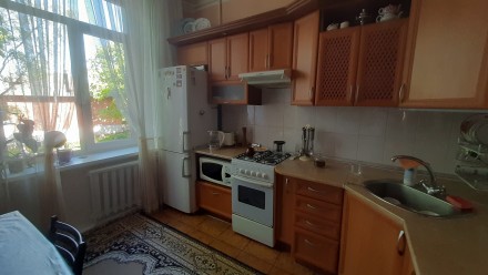 2 кімнатна сталінка у центрі Чернігова. Чернигов. фото 1 2 кімнатна сталінка у центрі Чернігова. Чернигов. фото 1
