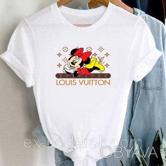 Полный ассортимент товара можно посмотреть 
 
 
Стильная женская футболка Louis . . фото 1