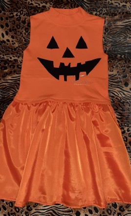 Продам карнавальный костюм для хеллоуина-тыква, на 4-5 лет, обхват груди-58, бед. . фото 2