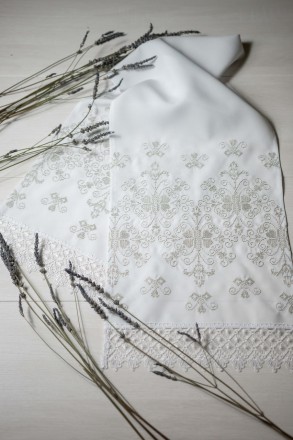 
Украинские свадебные рушники для икон 2 штуки.
 Вышивка крестиком.
Размер 150*3. . фото 5
