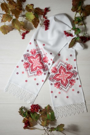 
Украинский свадебный рушник для перевязки рук
 Вышивка крестиком.
Размер 150*20. . фото 3