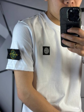 
 
 Футболка Stone Island белого цвета с патчем на рукаве
Артикул: mf047
Материа. . фото 4