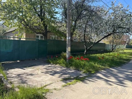 дом, 200 кв. м
