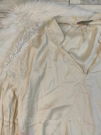 Женская блуза Patrizia Pepe бежевая с гипюром на плечиках 
Состояние: б/у, в иде. . фото 3