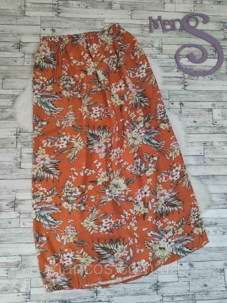 Женская длинная юбка оранжевая с цветочным принтом с высоким разрезом 
Состояние. . фото 2