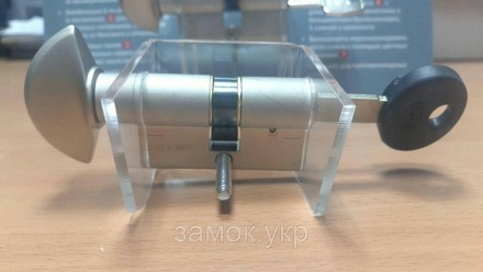 Цилиндр AGB Scudo DCK 33x33 ключ/тумблер (Италия)
 
Цилиндр замочный AGB Scudo D. . фото 3