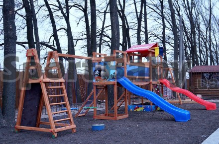 Оборудованная детская игровая площадка протяженностью 9,6 метра и в ширину 4 мет. . фото 6