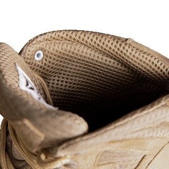 
 
 Основу черевиків вироблено з нубуку. Це натуральна шкіра — міцний, щільний т. . фото 11