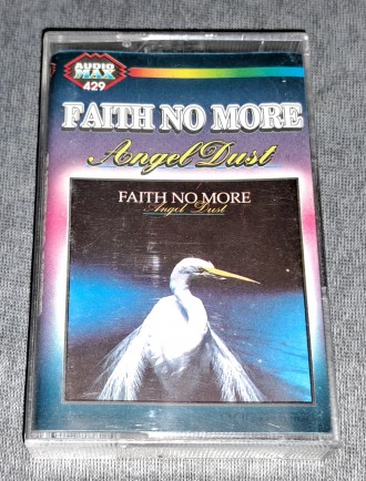 Продам Кассету Faith No More - Angel Dust
Состояние кассета/полиграфия VG+/VG+
. . фото 2