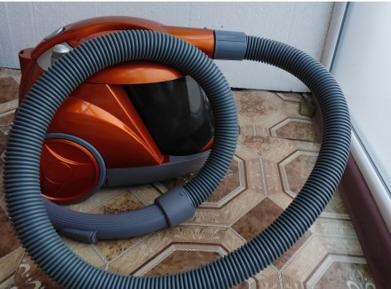 Продам циклонный (без мешка) пылесос 'delfa' Djc-605. Мощность 1800w. . . фото 3