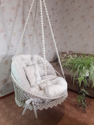 Подвесное кресло-гамак в стиле макраме, молочного цвета с шикарными и уютными по. . фото 3