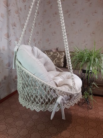 Подвесное кресло-гамак в стиле макраме, молочного цвета с шикарными и уютными по. . фото 4