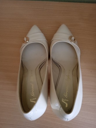 Продам женские туфли лодочки марки Grand Style
Сделаны из натурального лака 
П. . фото 3