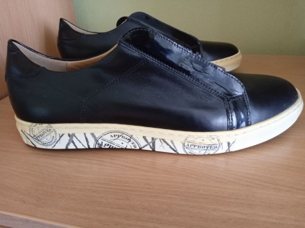 Продам мужские туфли (Слипоны)
Производство Украина 
Новые
Есть нюанс подошва. . фото 4