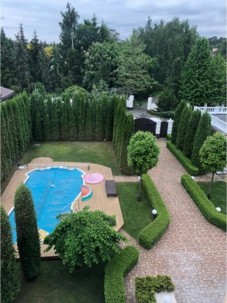 дом, 1000 м.кв.. Козин. фото 1 дом, 1000 м.кв.. Козин. фото 1