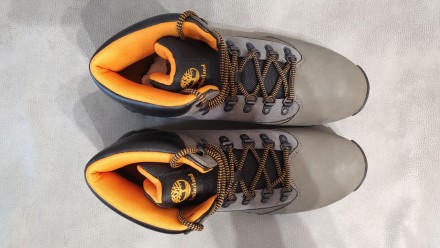 Нові черевики Timberland Rangeley Mid

Особливості
- Цінозерниста шкіра премі. . фото 5